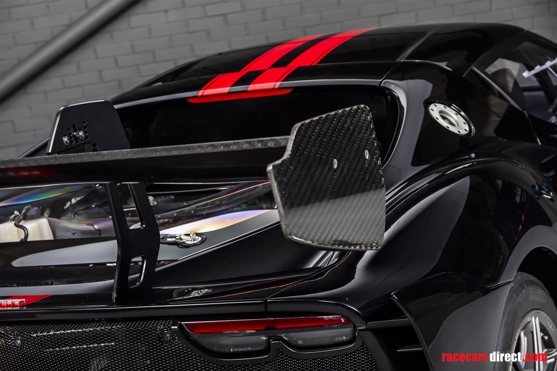 ferrari-296-challenge-car