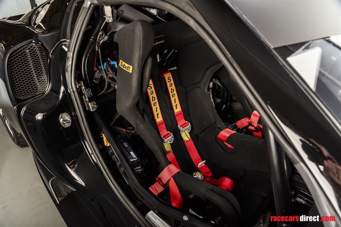 ferrari-296-challenge-car