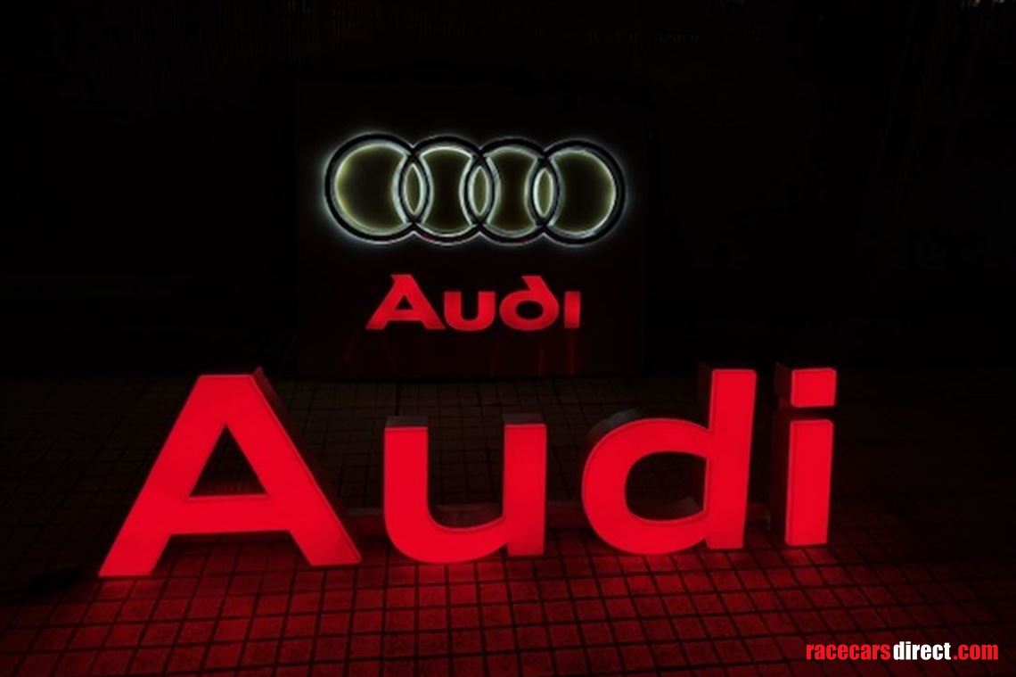 2-audi-illuminated-signs