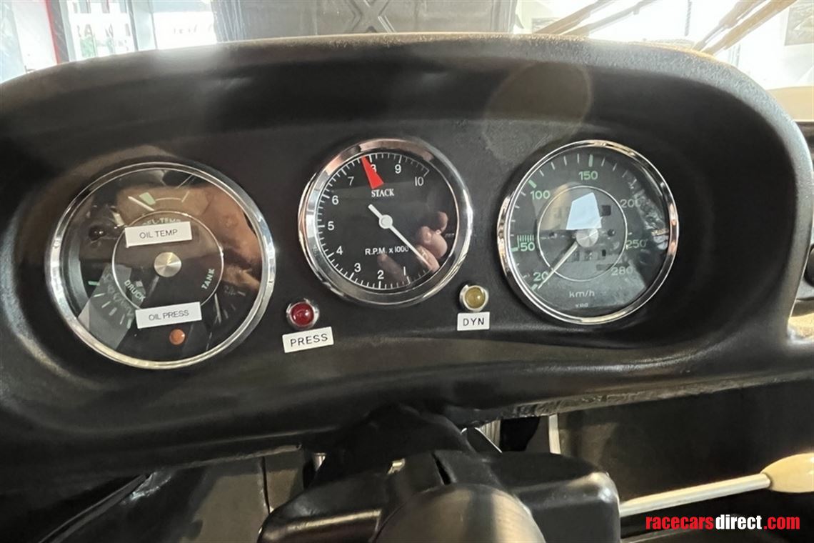 porsche-904-carrera-gts-by-duel-motorsport