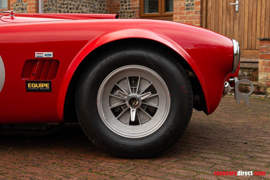 ac-cobra-289-fia-race-car