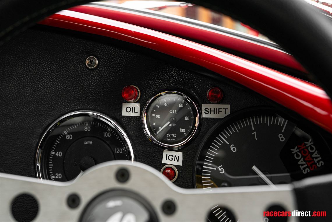 ac-cobra-289-fia-race-car