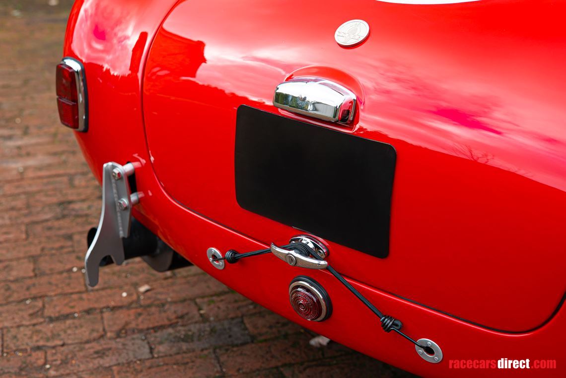 ac-cobra-289-fia-race-car