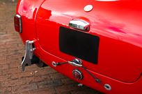 ac-cobra-289-fia-race-car