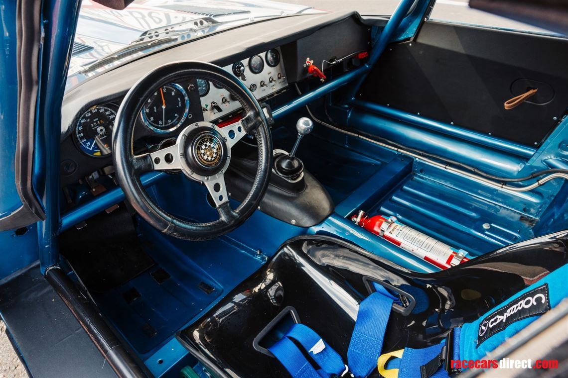 1963-jaguar-e-type-fhc-semi-lightweight