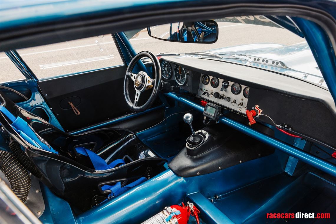 1963-jaguar-e-type-fhc-semi-lightweight