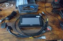 motec-c127-dash-display-with-accessories