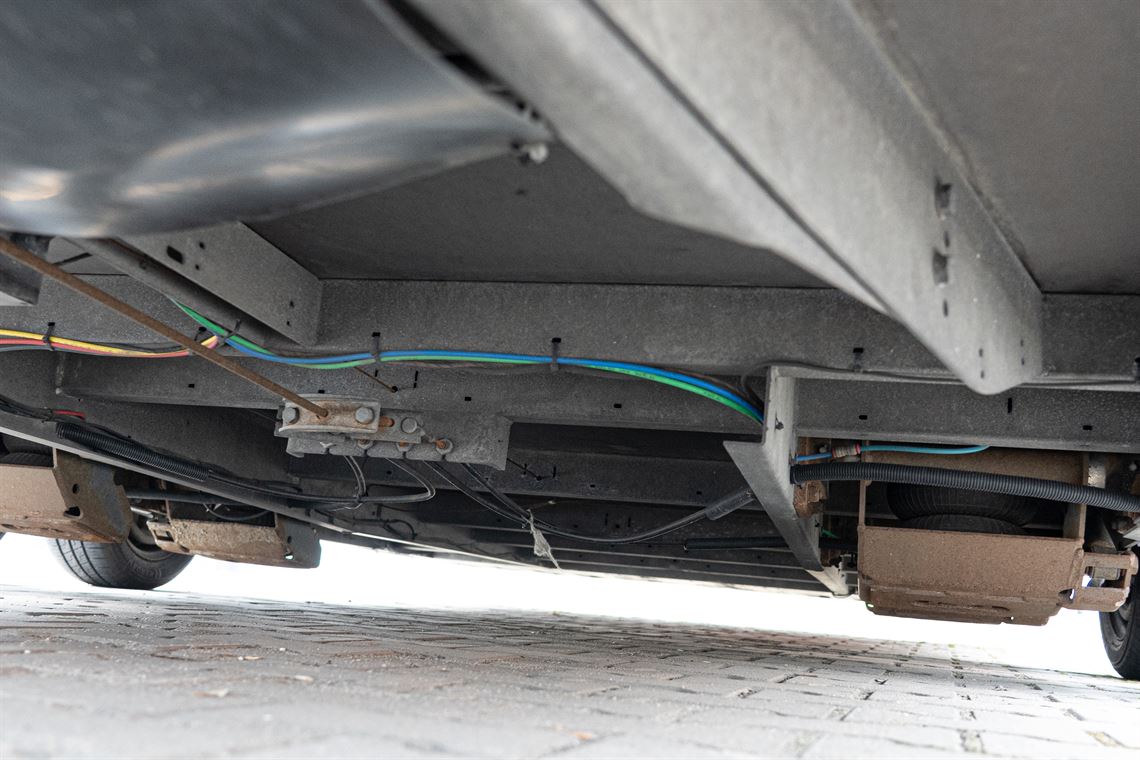 lowered-car-trailer-tohaco-w2-3000bc-air-susp