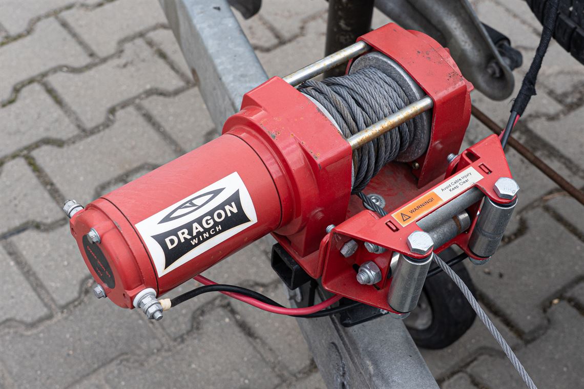 lowered-car-trailer-tohaco-w2-3000bc-air-susp