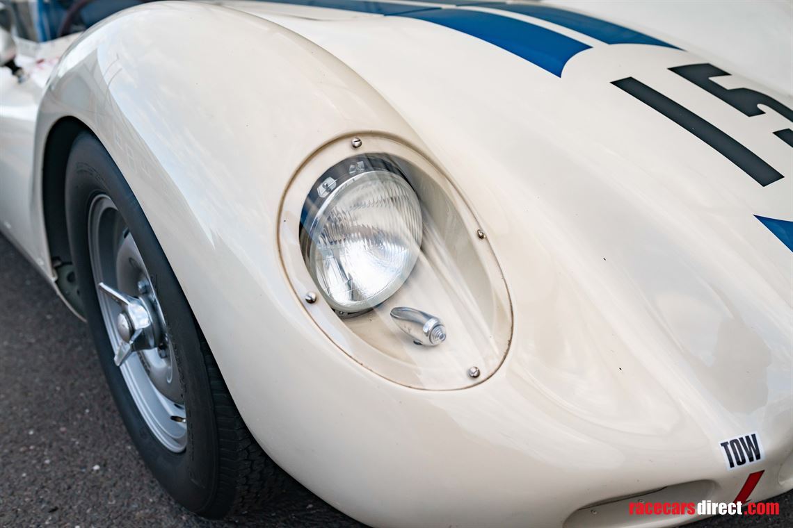 lister-knobbly-fia-car