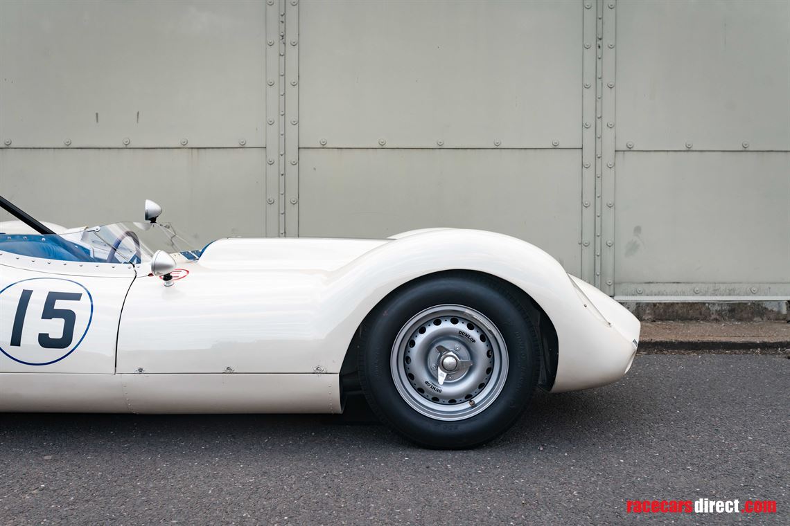 lister-knobbly-fia-car