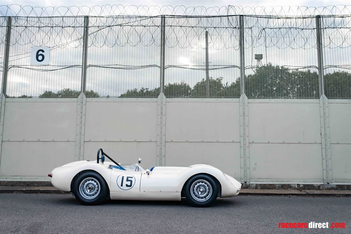 lister-knobbly-fia-car