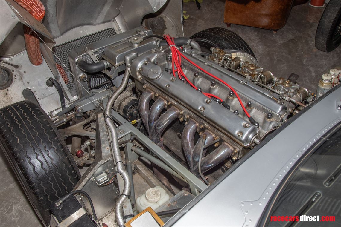 1962-jaguar-e-type-lightweight-low-drag