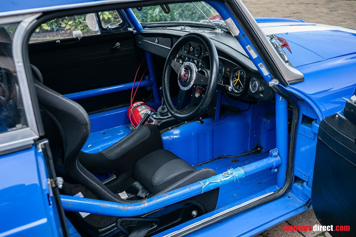 1964-mg-b-fia-race-car