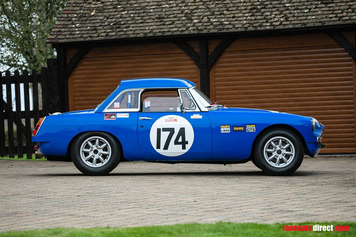 1964-mg-b-fia-race-car