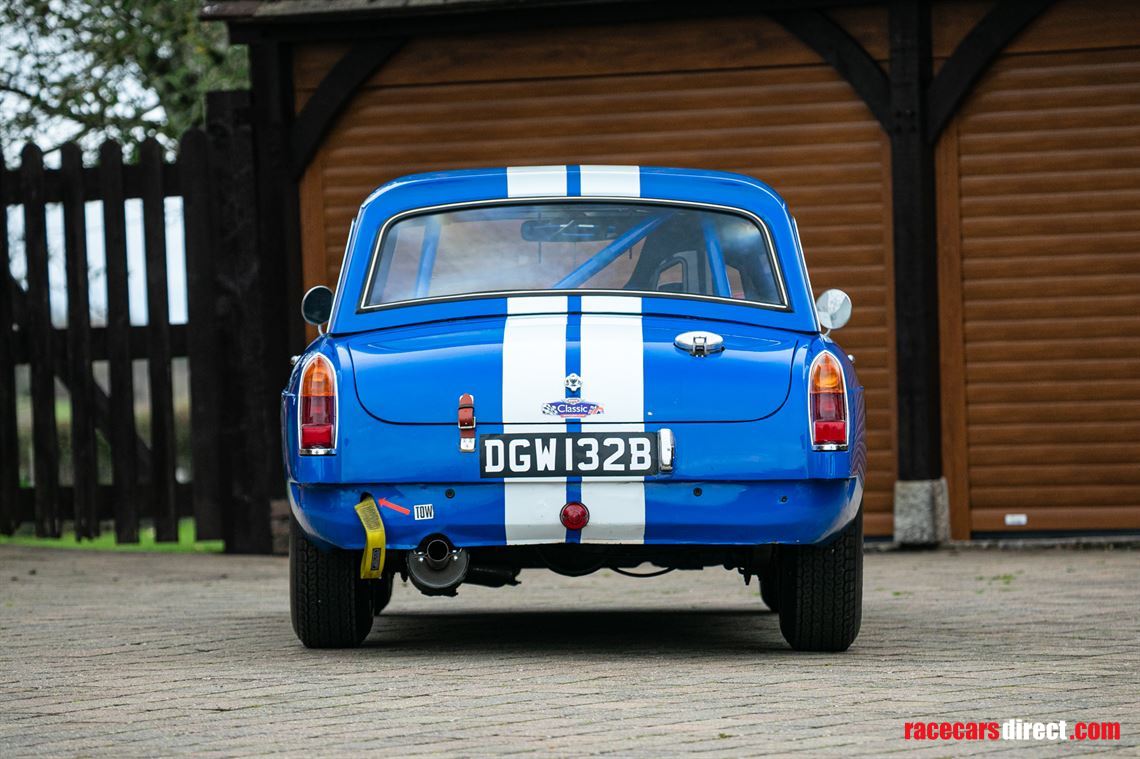 1964-mg-b-fia-race-car