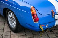 1964-mg-b-fia-race-car