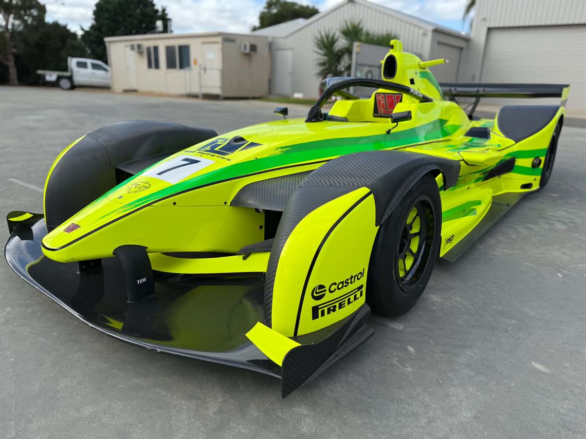 2022-wolf-f1-extreme