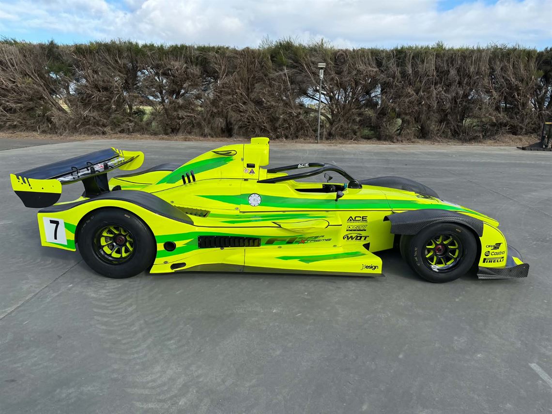 2022-wolf-f1-extreme
