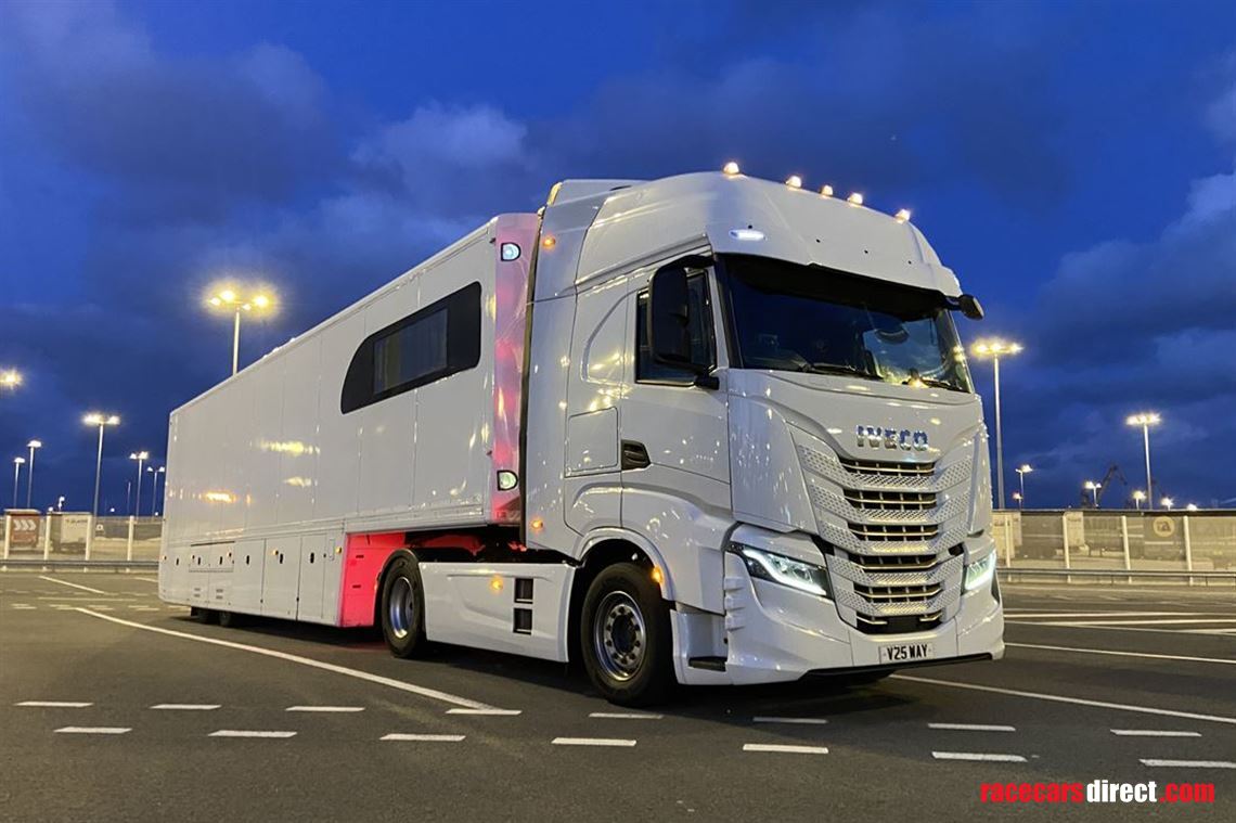 race-trailer-hire-motorsport-logistics