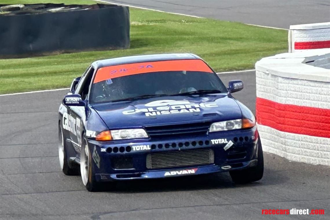 nissan-skyline-r32-gtr-racetrack-car