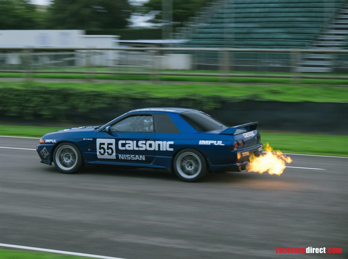 nissan-skyline-r32-gtr-racetrack-car