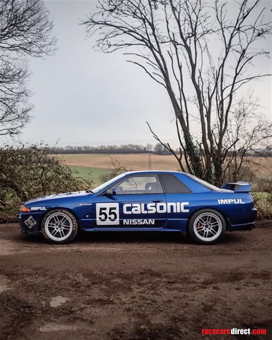 nissan-skyline-r32-gtr-racetrack-car