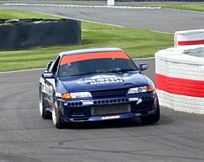 nissan-skyline-r32-gtr-racetrack-car