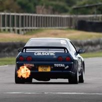 nissan-skyline-r32-gtr-racetrack-car
