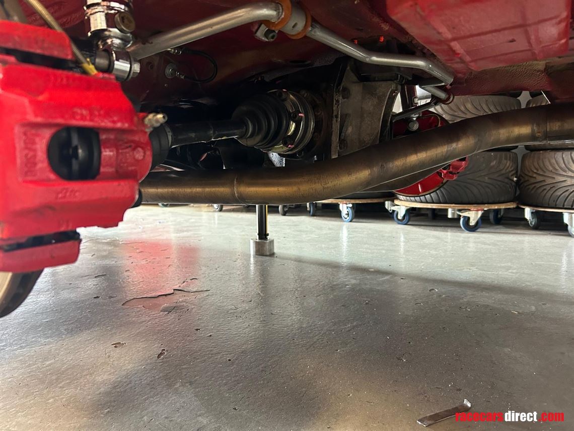 bmw-e28-m535i---accepted-into-silverstone-fes