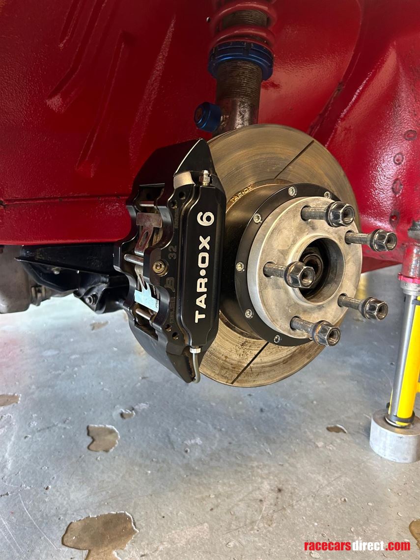 bmw-e28-m535i---accepted-into-silverstone-fes