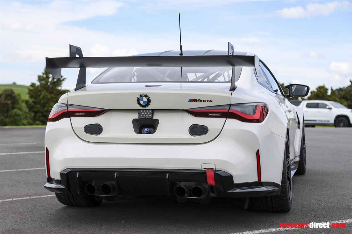 bmw-m4-gt4-g82