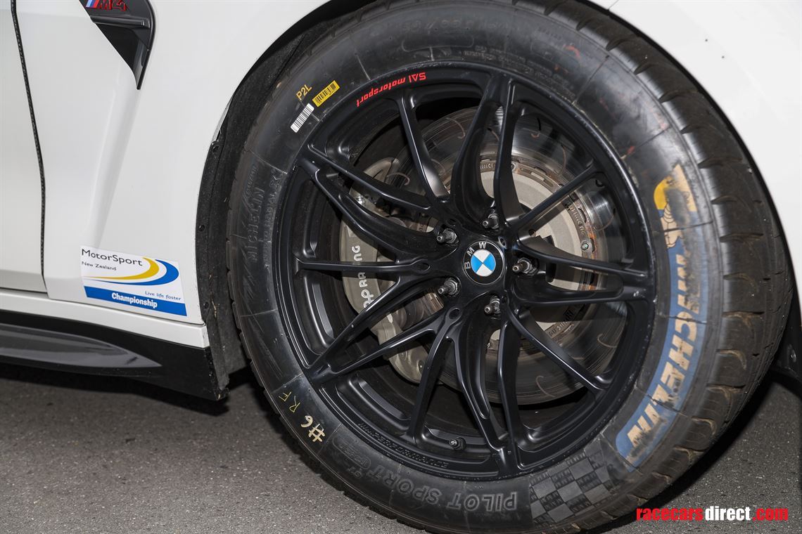 bmw-m4-gt4-g82