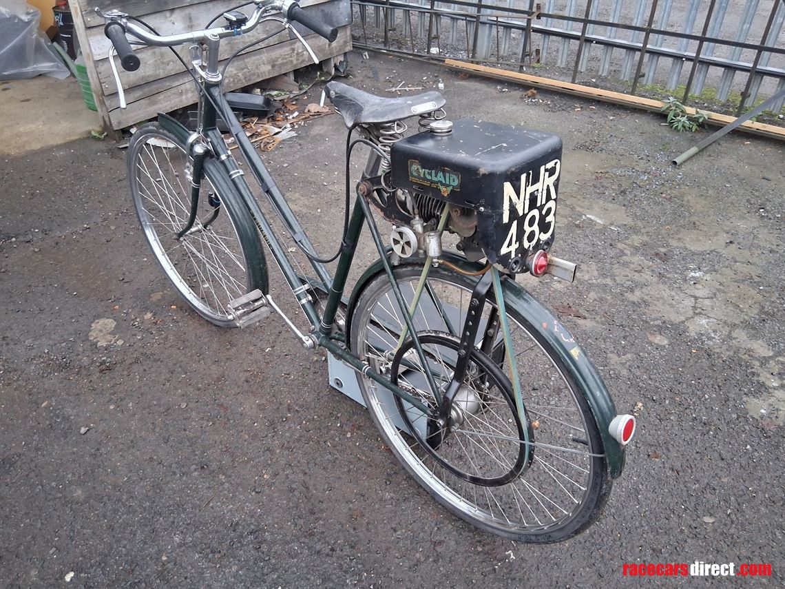 1957-bicycle-with-cyclaid-engine