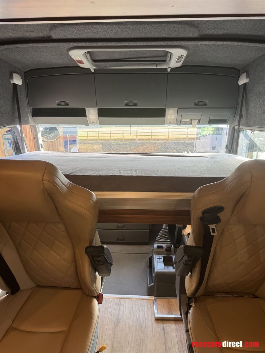 2018-equicruiser-motorhome-race-truck-with-ga