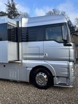 2018-equicruiser-motorhome-race-truck-with-ga