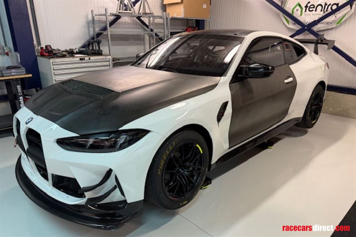 bmw-m4-gt4-evo-g82-2025