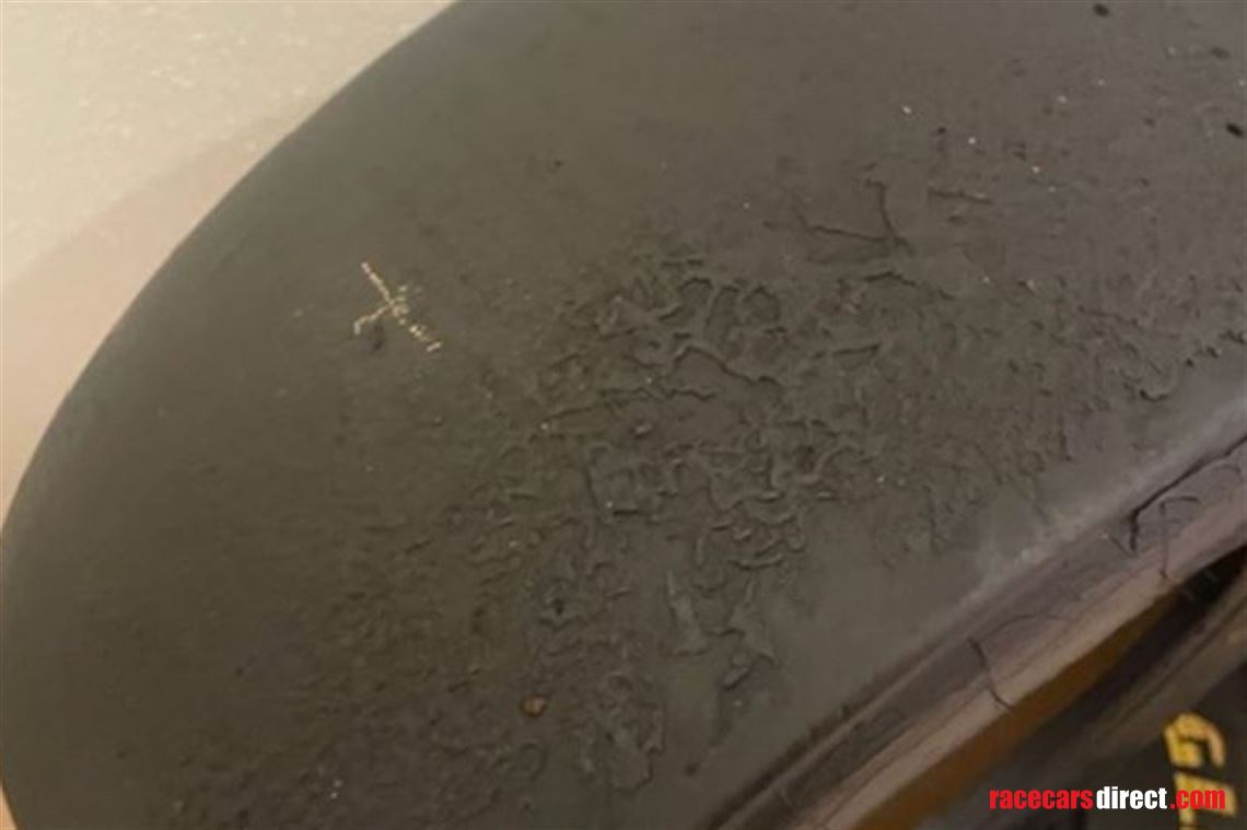 goodyear-formula-1-slick-tires-full-set