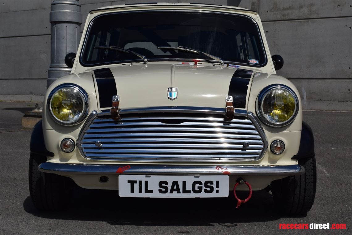 austinmini-cooper-1300-fia-proved