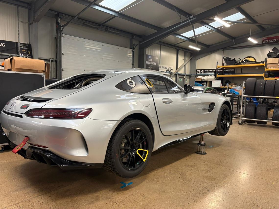 mercedes-amg-gt4---2022-best-gt4-for-the-mone