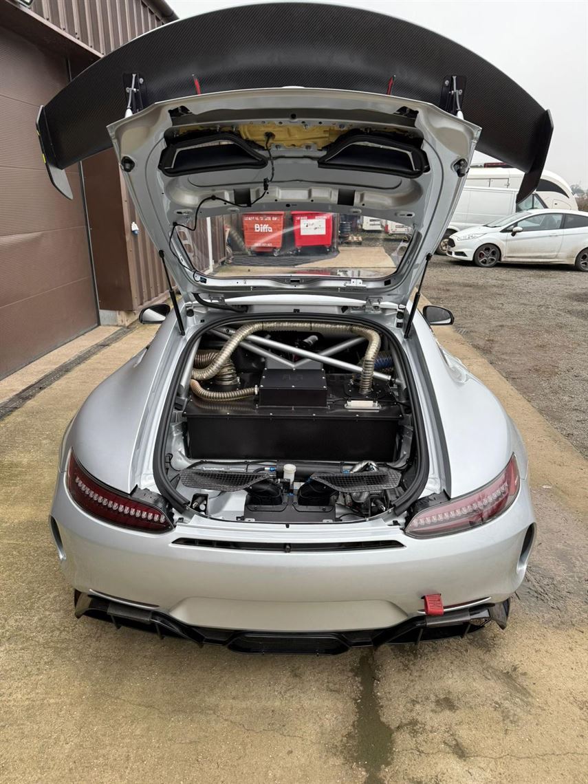 mercedes-amg-gt4---2022-best-gt4-for-the-mone