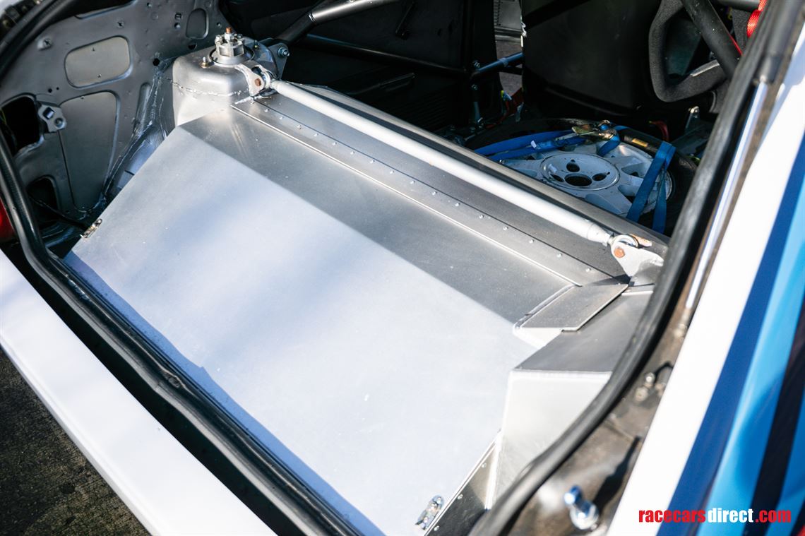 1989-lancia-delta-hf-integrale-16v-group-a-ra