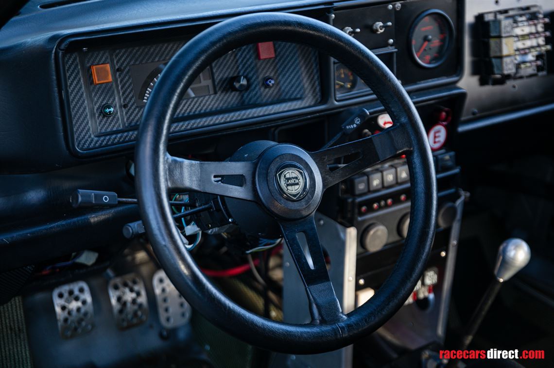 1989-lancia-delta-hf-integrale-16v-group-a-ra