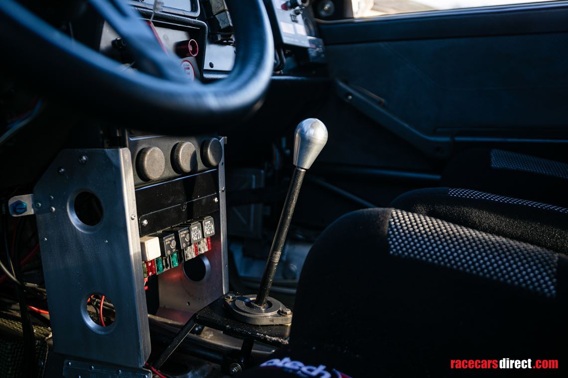 1989-lancia-delta-hf-integrale-16v-group-a-ra