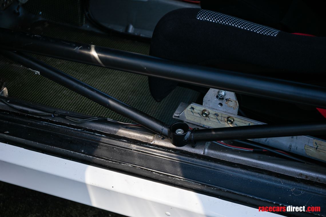 1989-lancia-delta-hf-integrale-16v-group-a-ra