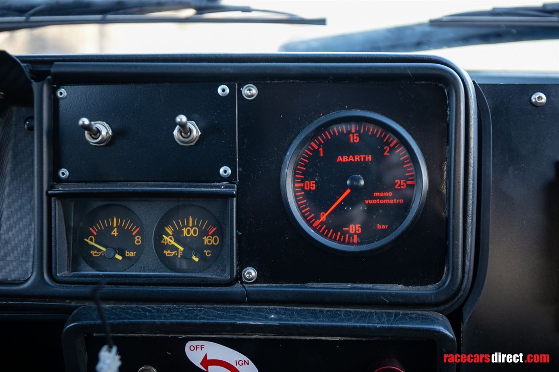 1989-lancia-delta-hf-integrale-16v-group-a-ra