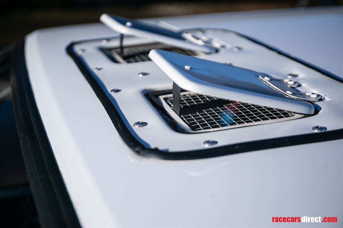 1989-lancia-delta-hf-integrale-16v-group-a-ra