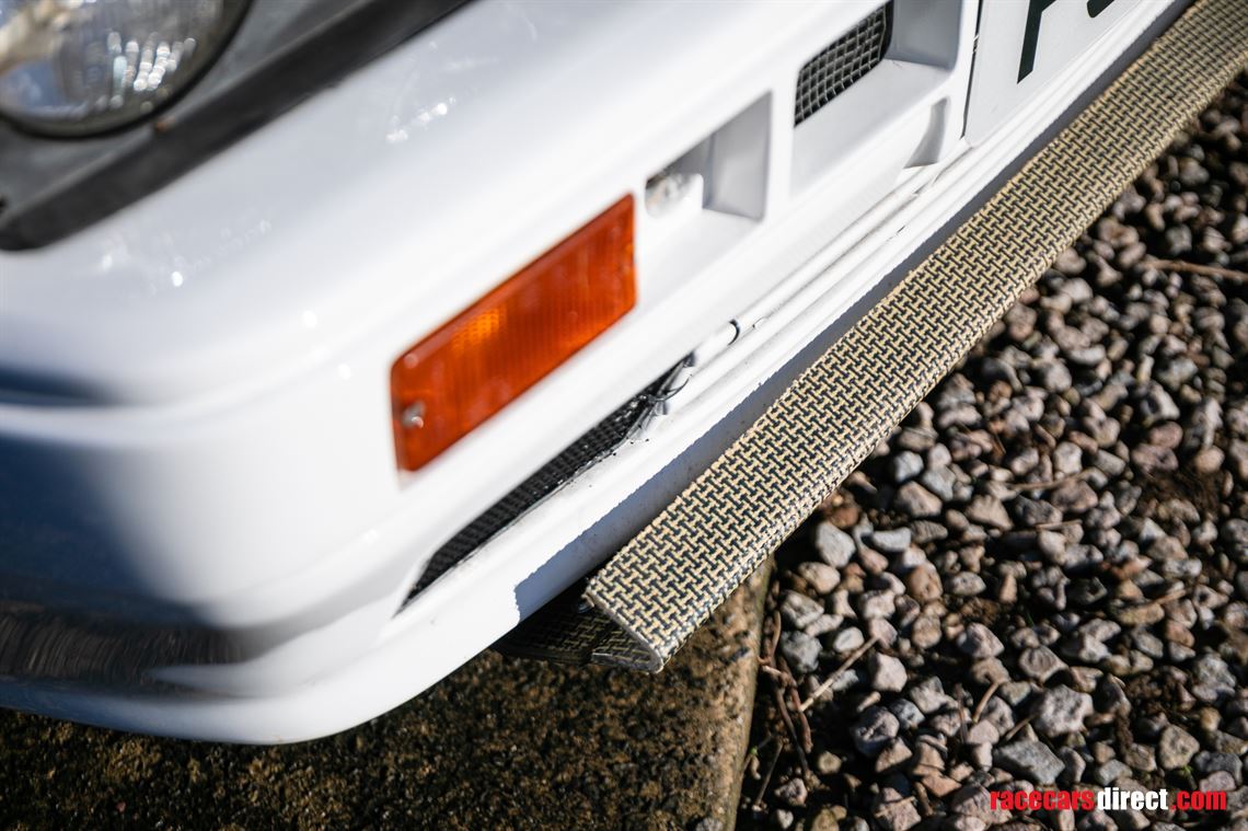 1989-lancia-delta-hf-integrale-16v-group-a-ra