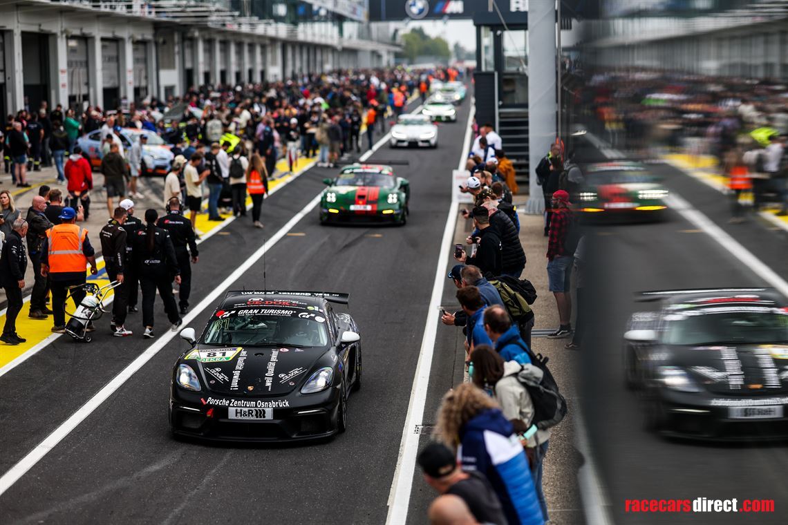 exclusive-drivers-seat---porsche-cayman-nls