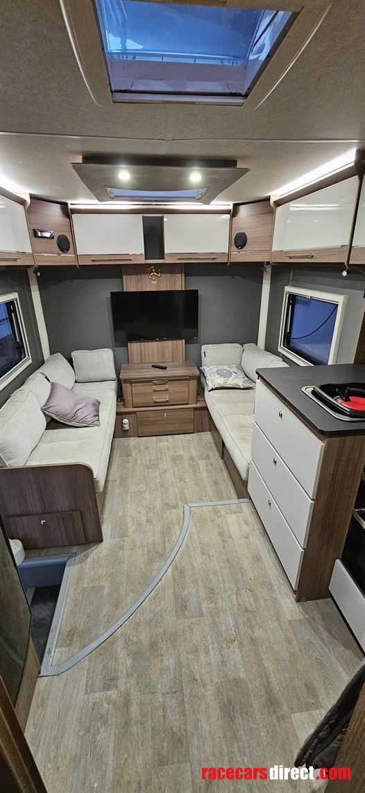 daf-lf-race-truck-motorhome